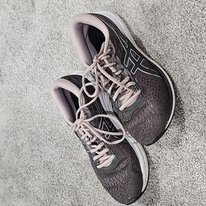Women's Shoes